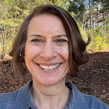 Headshot of Deborah Finch